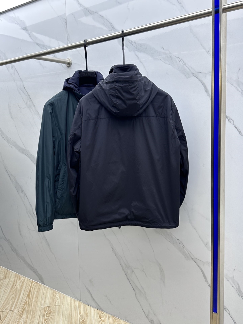 Pra*a outwear